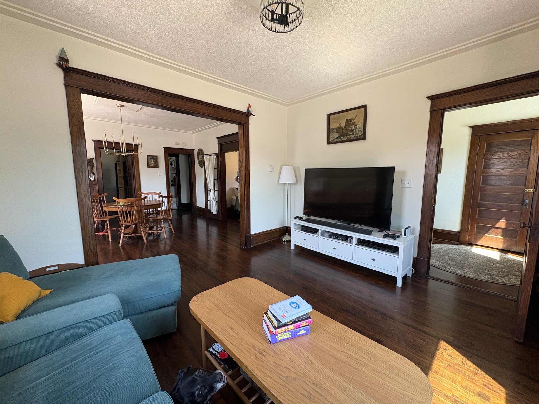 Living Room - 2900 NE Tyler St