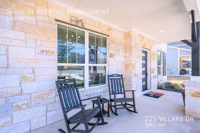 Building Photo - 225 Villars Dr