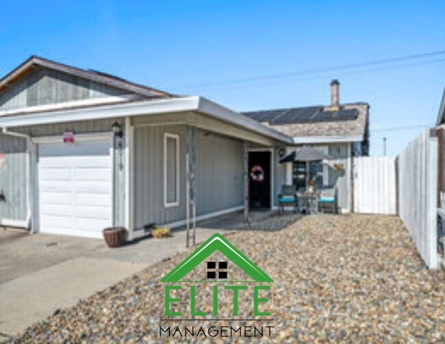 Building Photo - Charming 3-Bedroom Duplex in North Highlan...