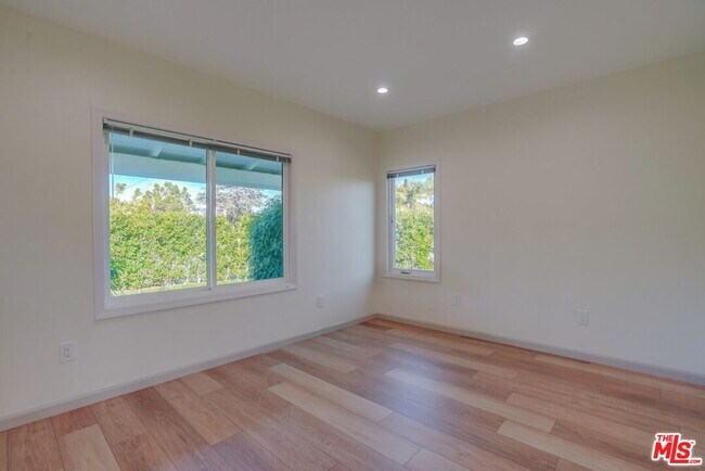 Building Photo - 4725 Sawtelle Blvd