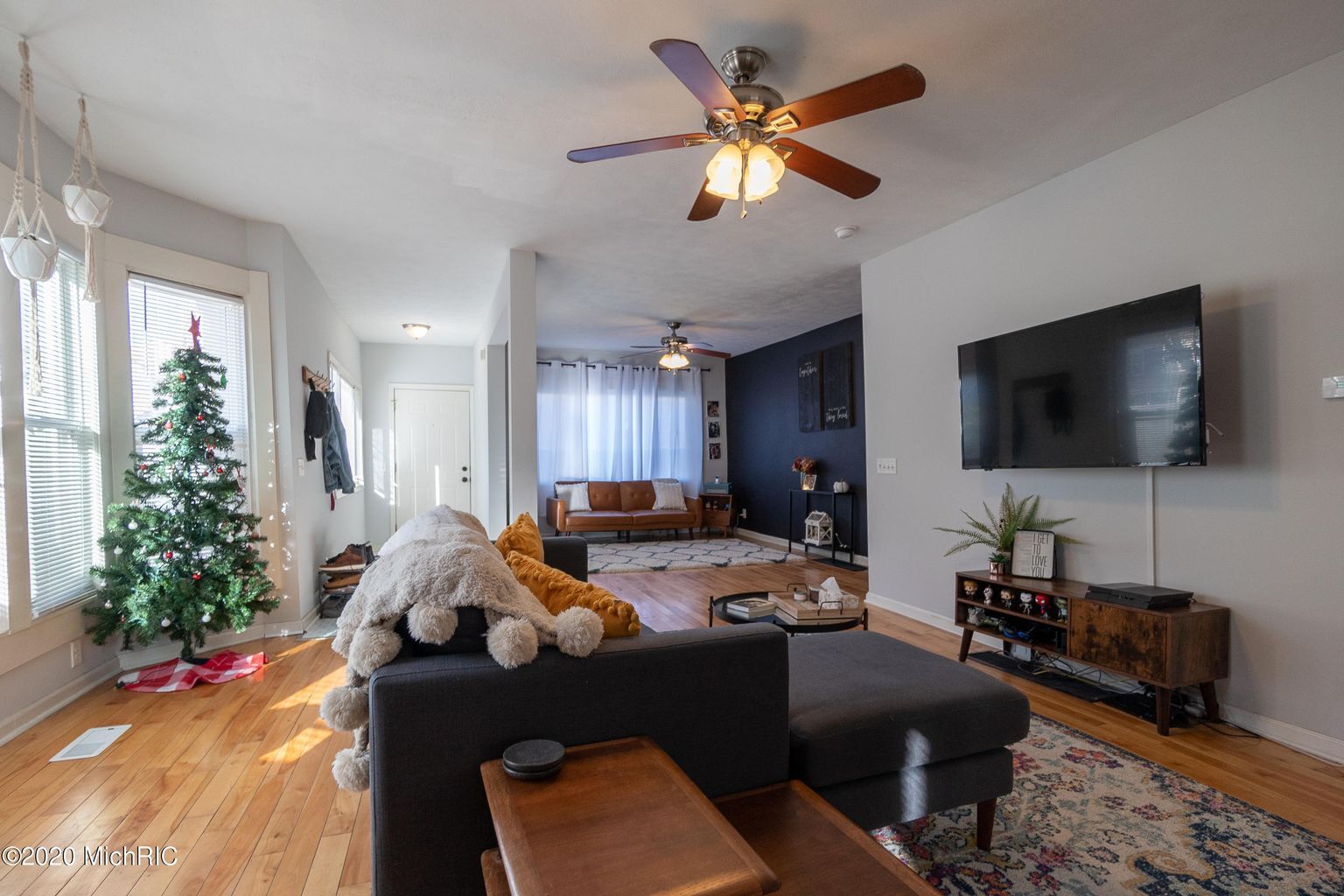 Building Photo - 416 5th St NW