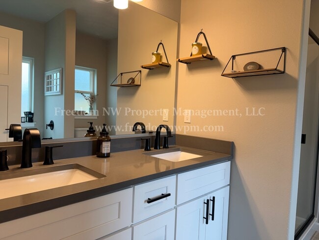 Building Photo - 17315 Pendleton St SW