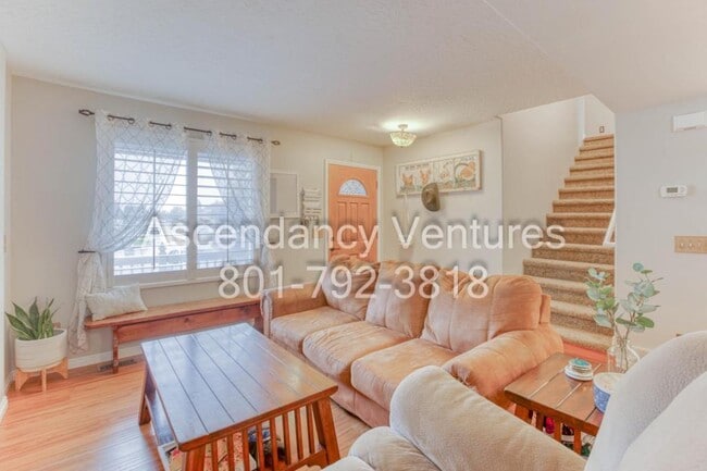 Building Photo - 171 Calais Ln