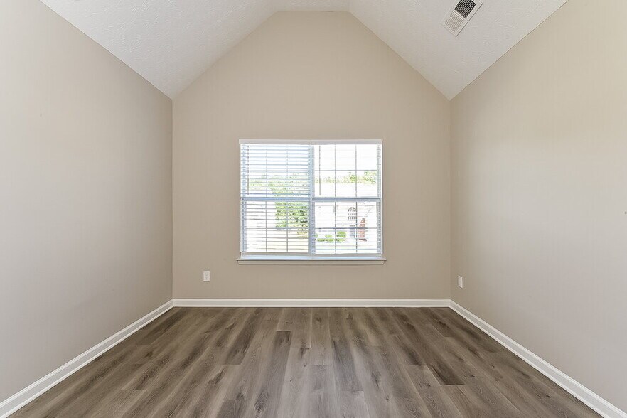 Building Photo - 223 Millstone Dr