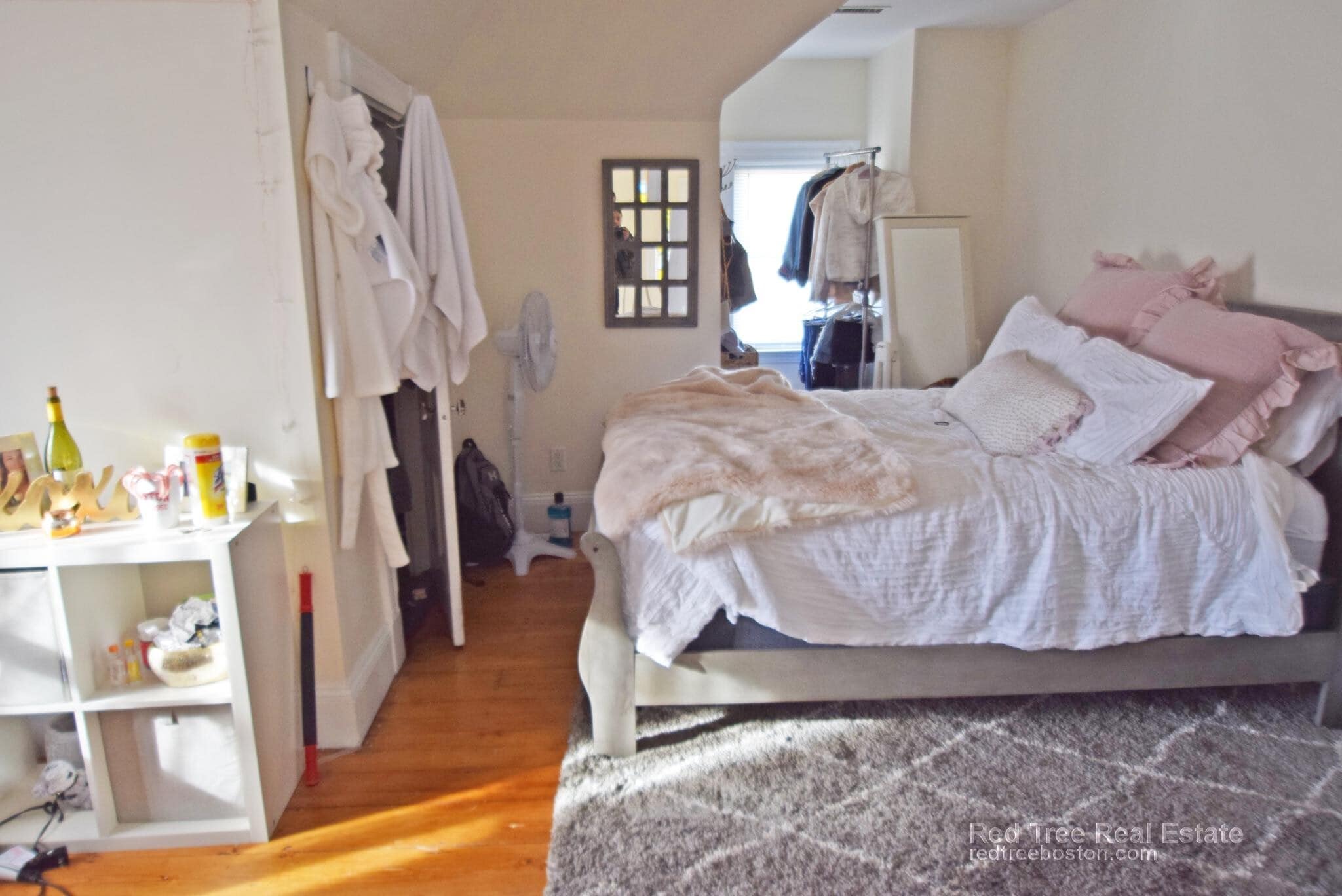 Building Photo - 48 Ashford St