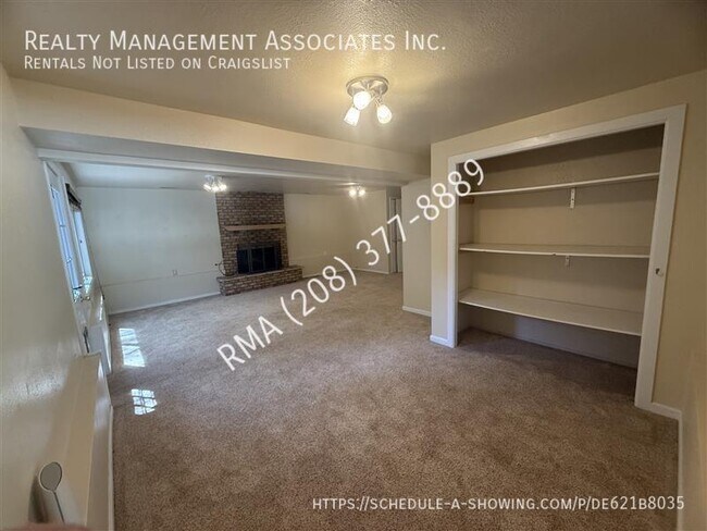 Building Photo - 3540 S Summerset Way