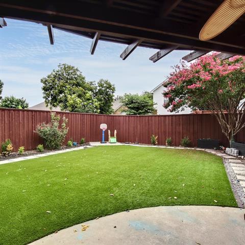 Building Photo - 2420 Elm Leaf Ln