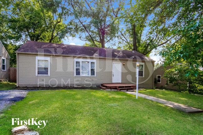 Building Photo - 709 NE 45th St