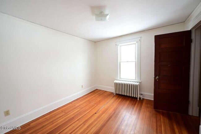 Building Photo - 11 Brayton St