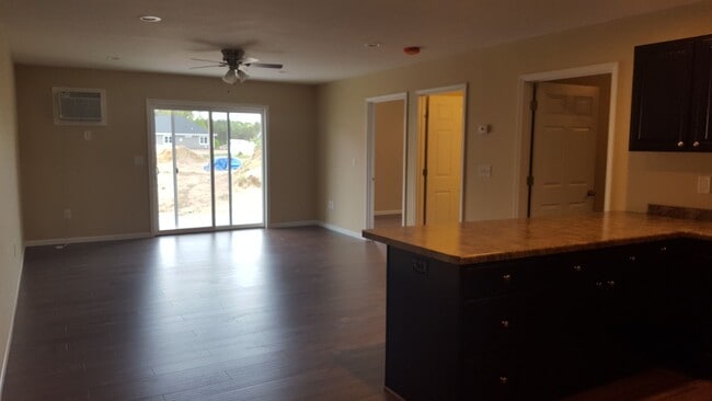 Building Photo - 3817 Kensington Pl