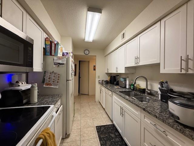 Building Photo - 899 Riverside Dr