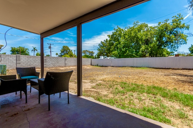 Building Photo - 7731 N 17th Dr