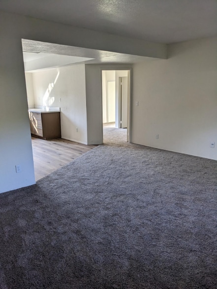 Building Photo - 7407 Alvarado Rd
