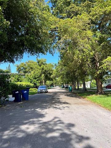 Building Photo - 7350 SW 96th St