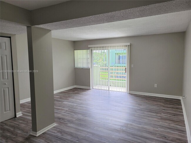 Building Photo - 11123 NW 7th St