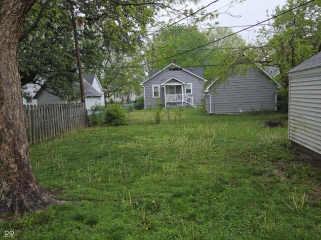 Building Photo - 1803 Ellen Dr