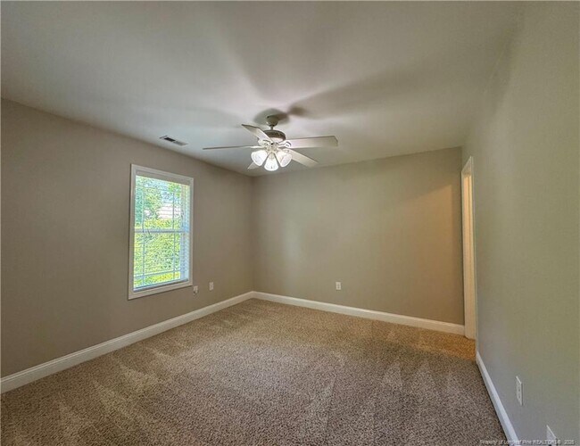 Building Photo - 112 Palmate Ct