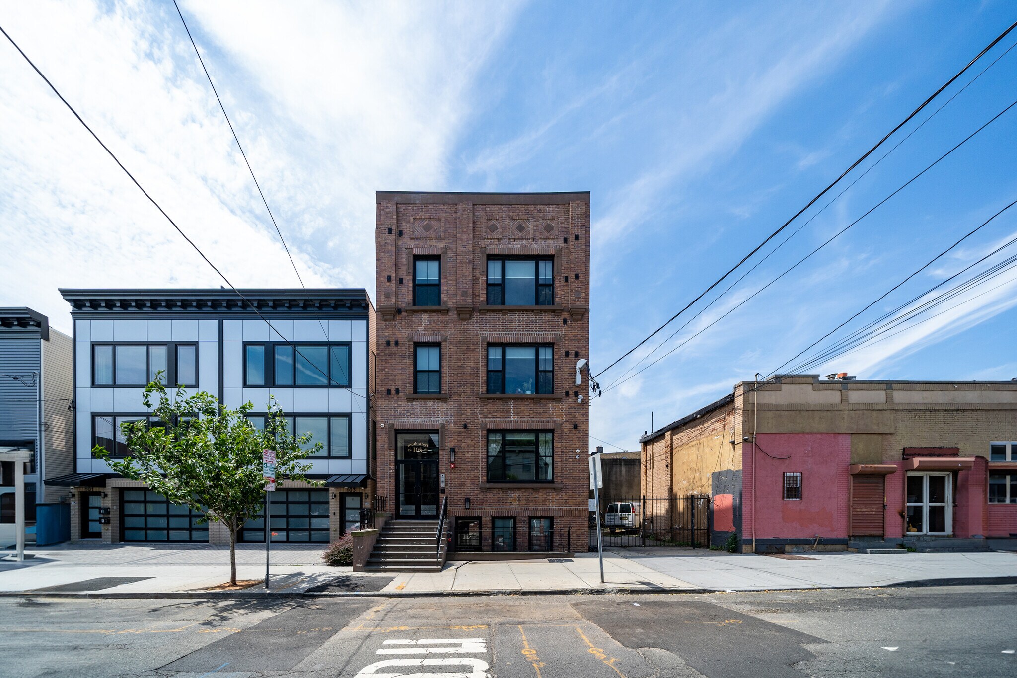 Building Photo - 105 South St
