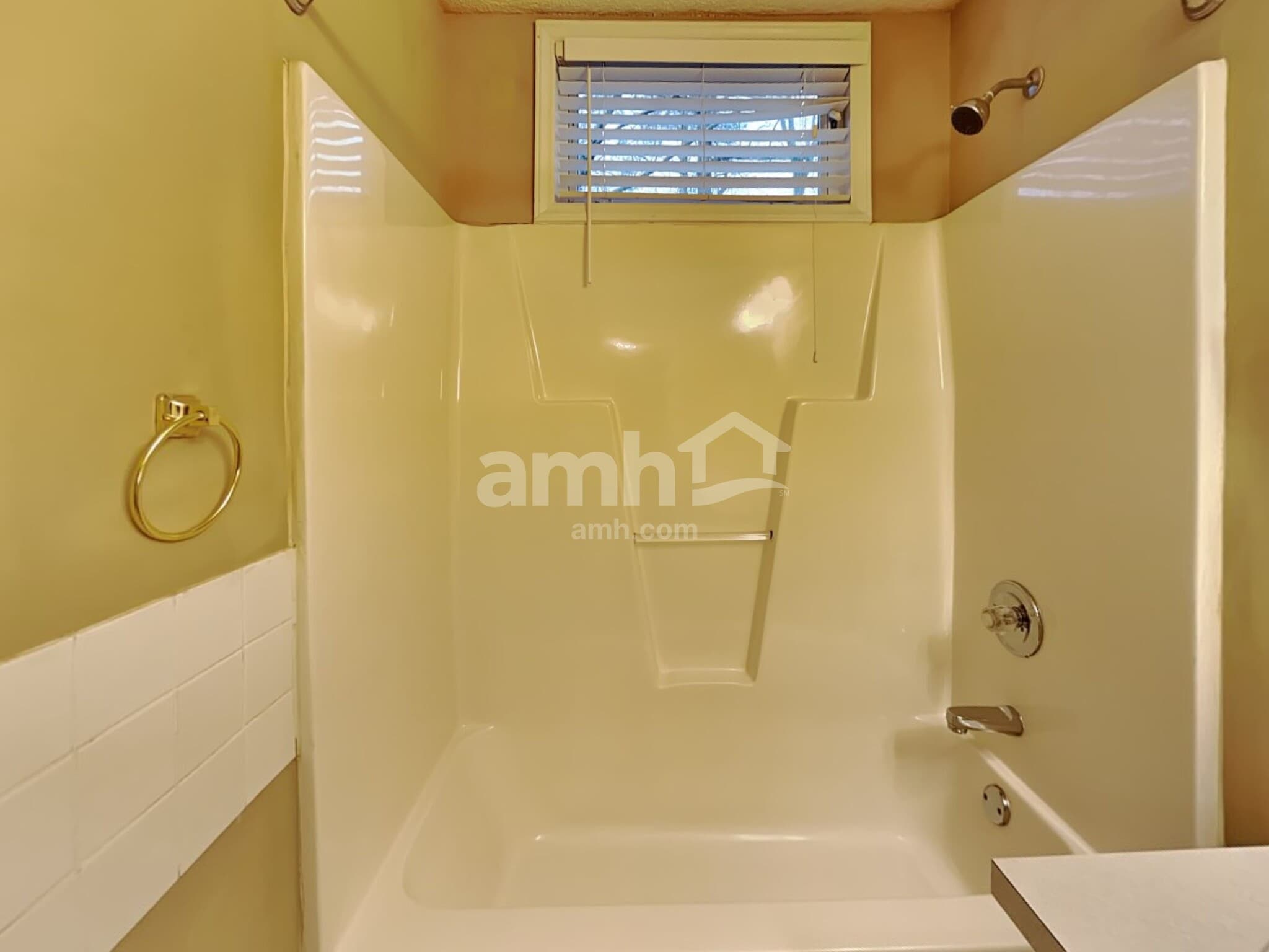 Building Photo - 1206 Saura Ct