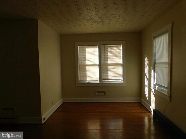 Building Photo - 536 N Loudoun St