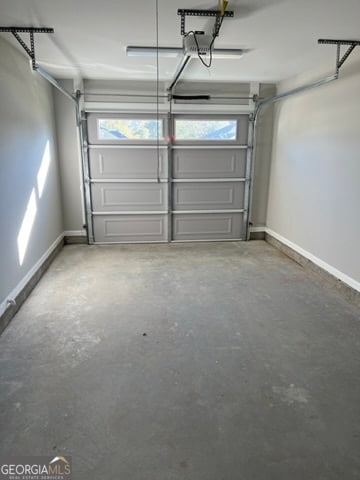 Building Photo - 1825 Chestnut Dr