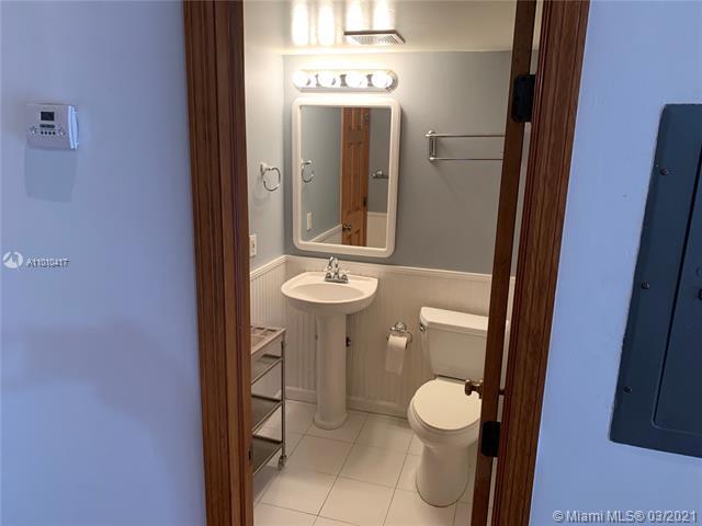 Building Photo - 13620 SW 101st Ln