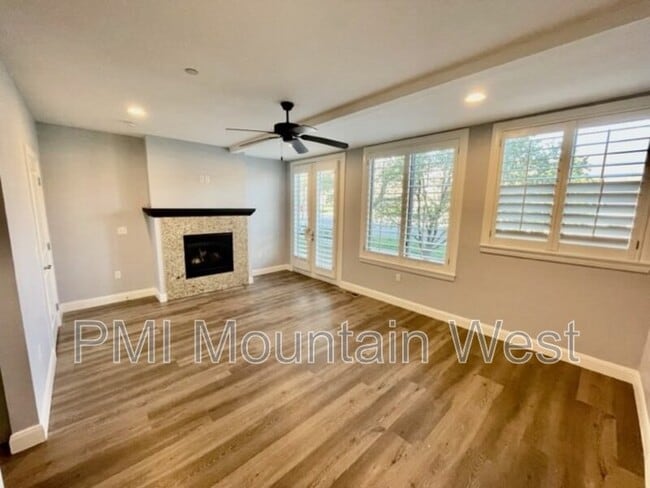 Building Photo - 88 S 900 E