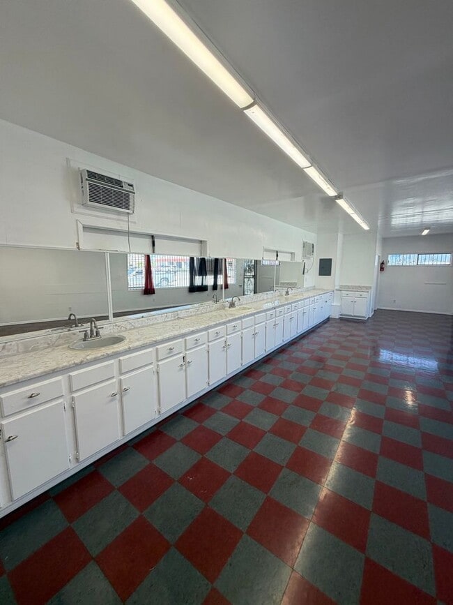Building Photo - 13501 Paramount Blvd