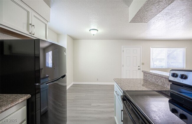 Building Photo - 5336 Mancos Ct