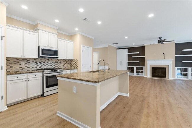 Building Photo - 865 Great Glen Pl