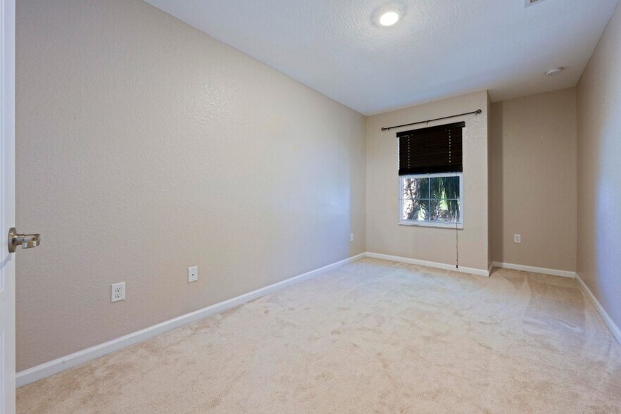 Building Photo - 5813 Monterra Club Dr
