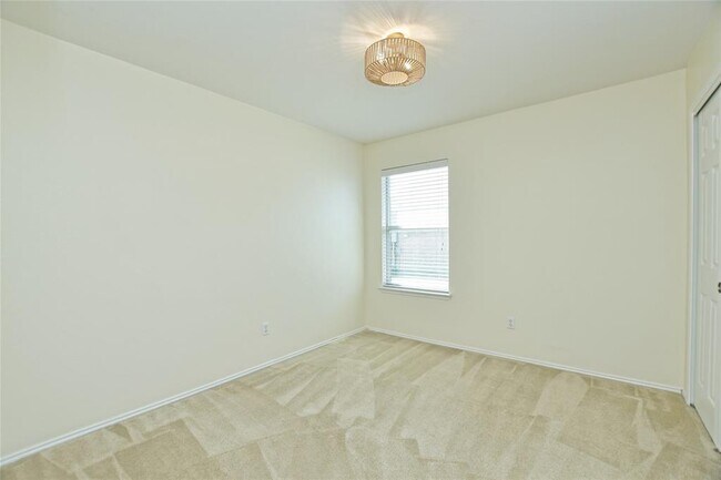 Building Photo - 811 Encinita Dr