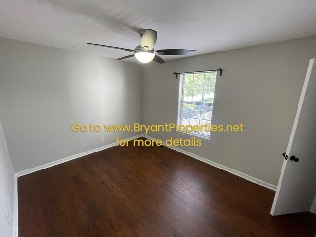 Building Photo - Hendersonville - 2 Bedroom Condo