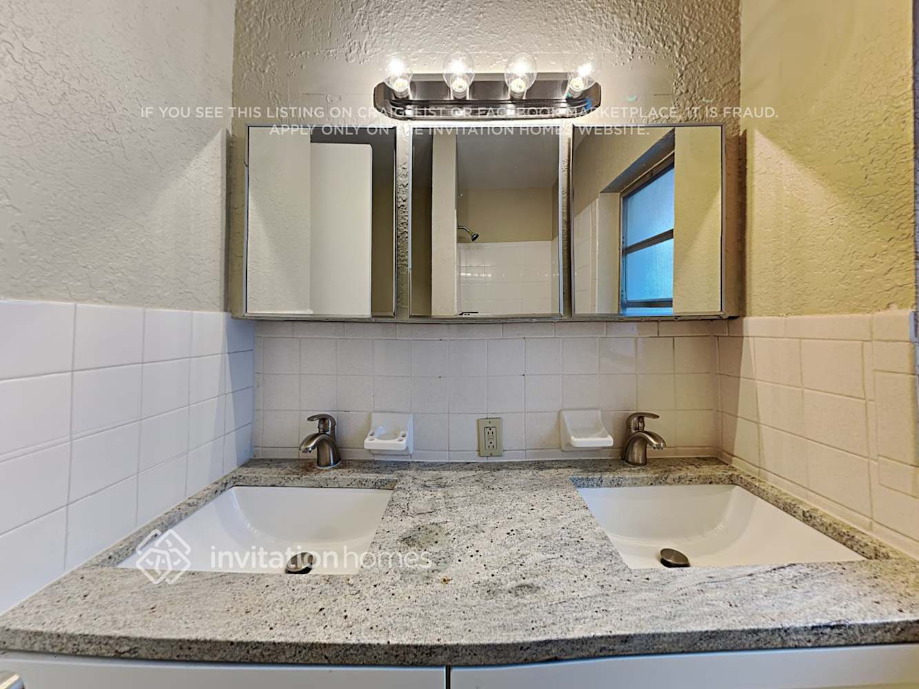 Building Photo - 14298 Hetrick Cir S