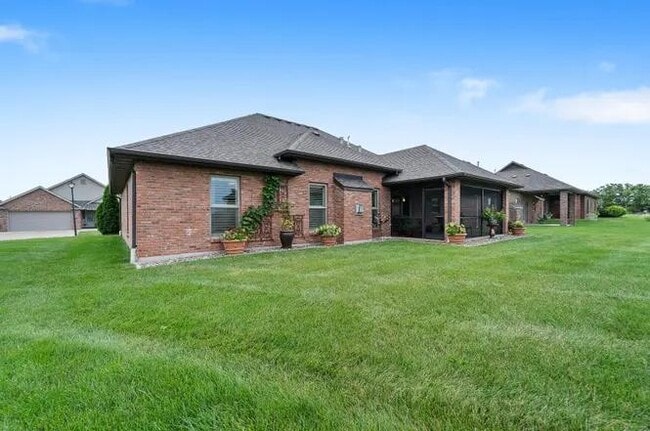 Building Photo - 1808 Trellis Ln