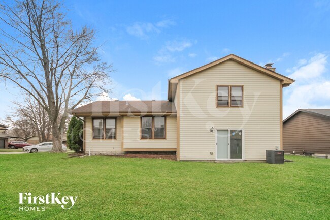 Building Photo - 6048 White Birch Ln