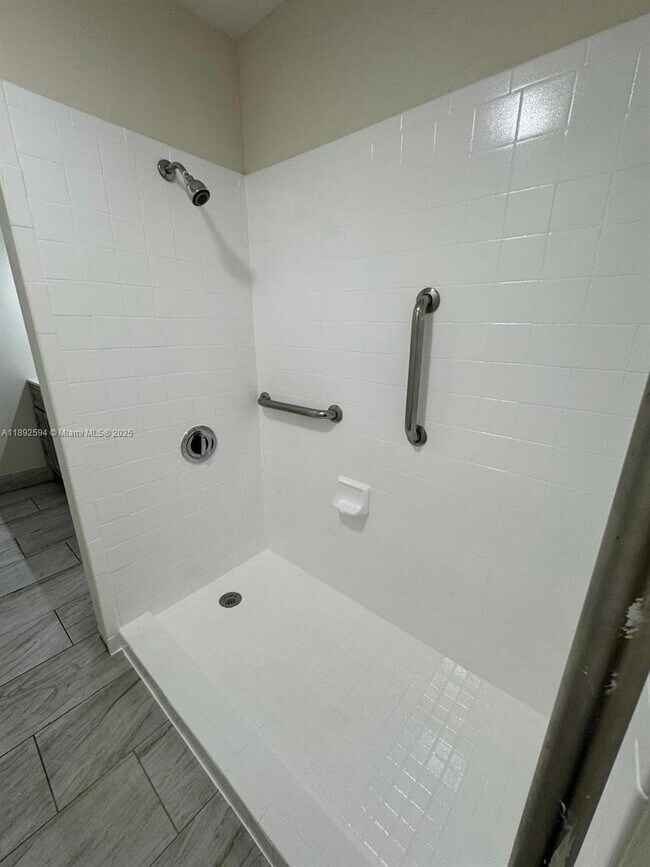 Building Photo - 8737 NW 39th St