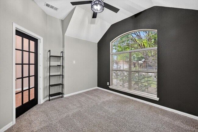 Building Photo - 2416 Greenbrook Dr