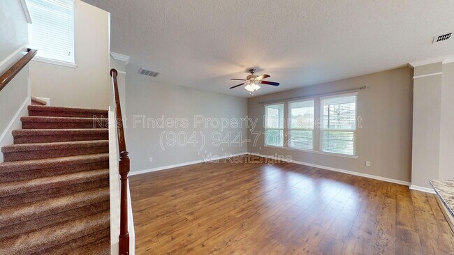 Building Photo - 435 Sanctuary Dr