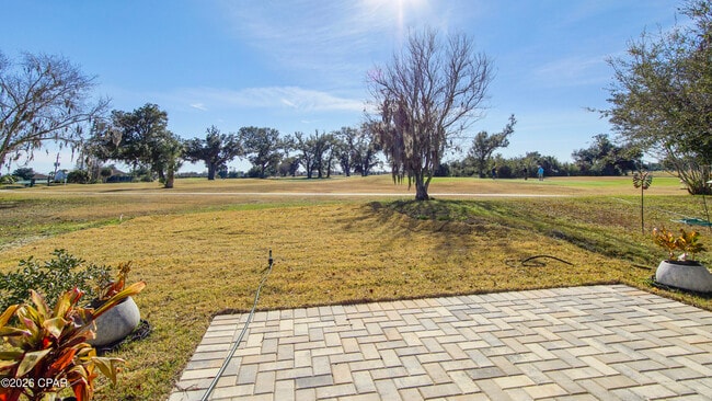 Building Photo - 1719 Country Club Dr