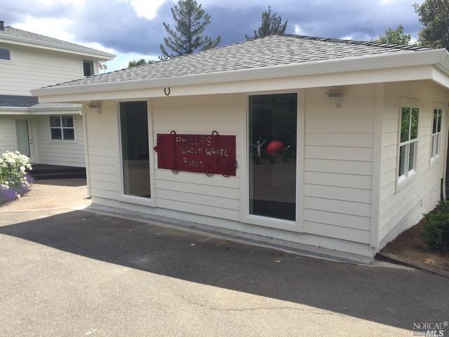 Building Photo - 419 Dry Creek Rd