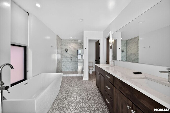 Building Photo - 1 month FREE rent RINO/3-Bed, 3.5-Bath townhouse