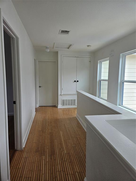 Building Photo - 13400 Coomes Dr