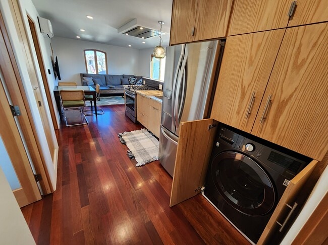 Washer-Dryer Combo - 3907 Prospect Ave