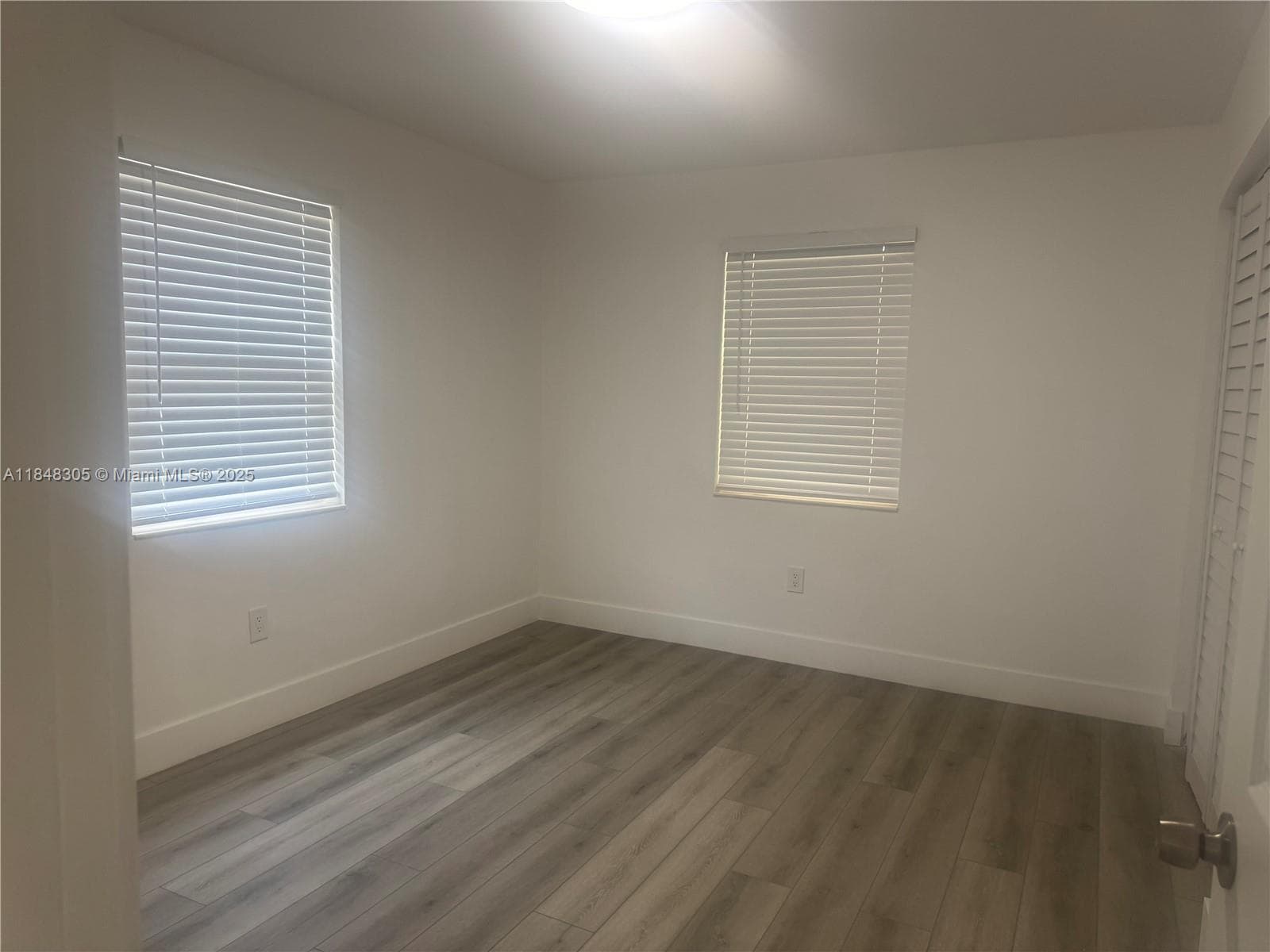 Building Photo - 1657 SW 44th Ave