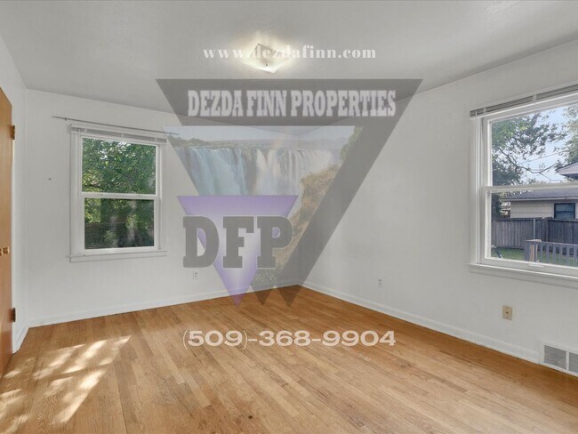 Building Photo - South Hill 3 bed/1 bath rancher with primo...