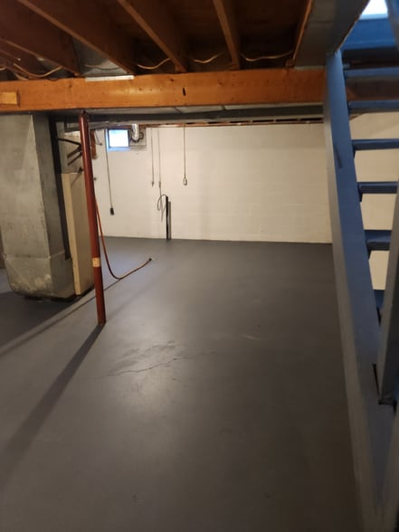 Building Photo - 2200 Harsh Ave SE