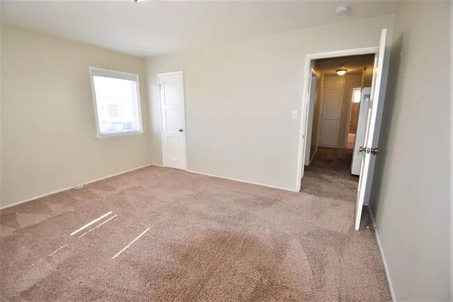 Building Photo - 1629 W 110th St