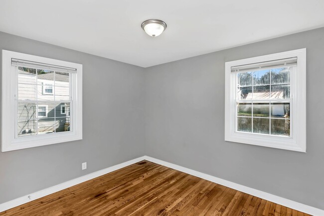 Building Photo - Huntsville Townhouse 2BR/1BA