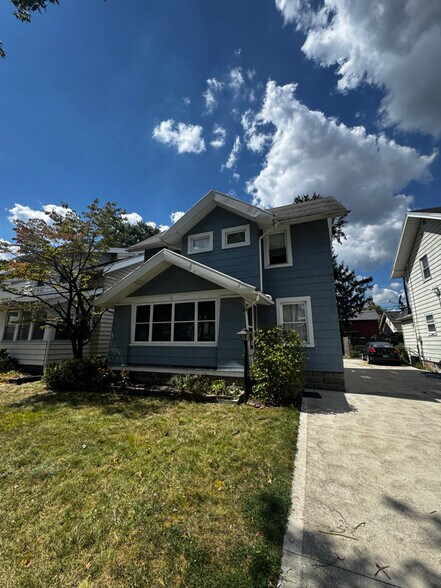 Primary Photo - 582 Colima Dr